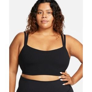 Nike Alate Trace Women's Light-Support Padded Strappy Sports Bra (Plus Size)